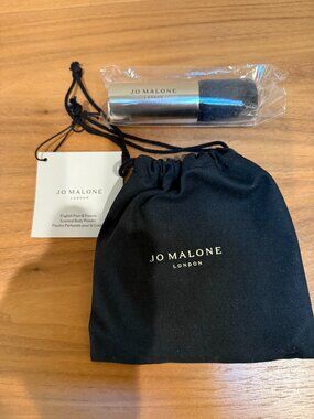 Jo Malone, Limited Edition English Pear & Freesia Scented Body Powder, NEW!!!